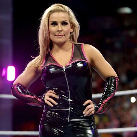 wwe diva natalya